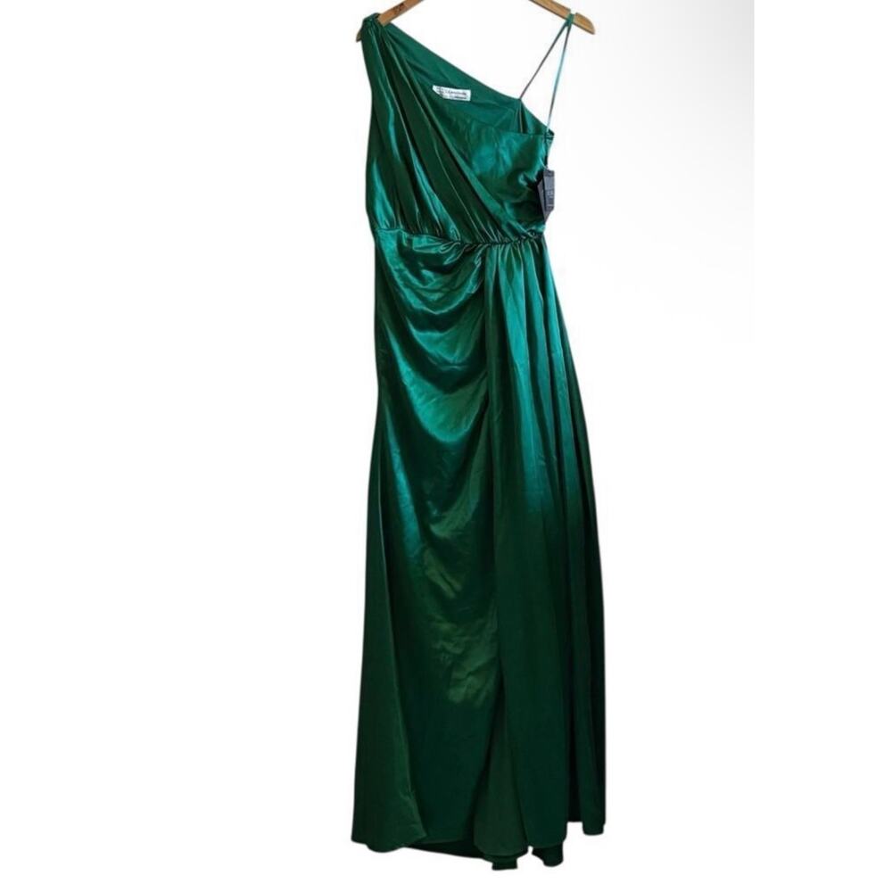 IEENA Mac Duggal Emerald Green One Shoulder Satin Gown NWT Formal Evening Dress - Picture 2 of 11
